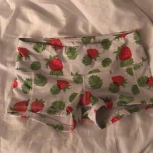 Fleo LRC sm shorts. Double lined. Love the fit.